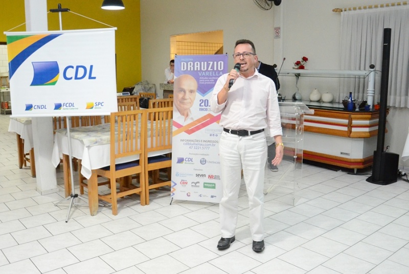 O encontro contou ainda com a participação do consultor de negócios da Viacredi, Edson Vás, que destacou alguns números.